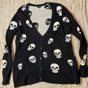 Torrid Black and White Skull Sweater Size 0